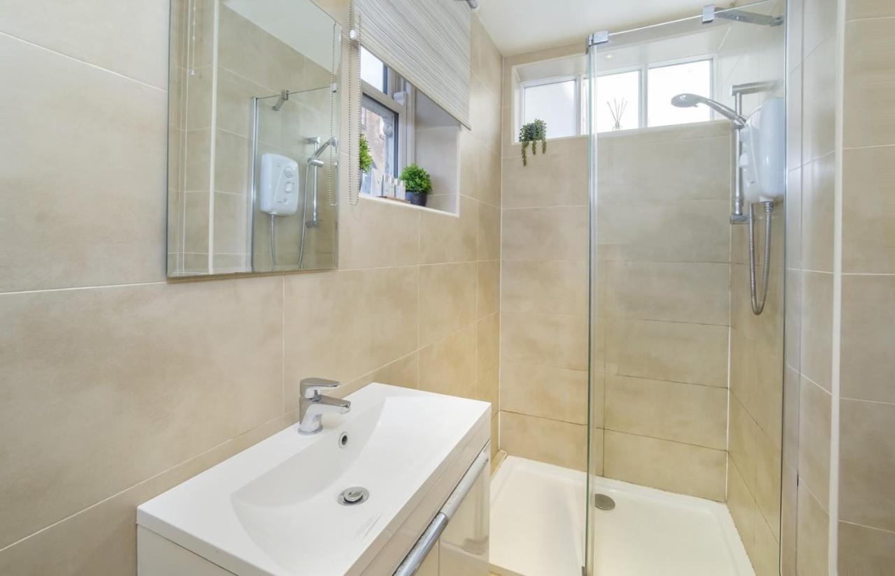 The Beehive Studio Apartman York Kültér fotó